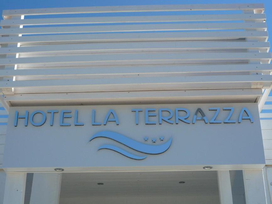 Hotel La Terrazza บาร์เลตตา ภายนอก รูปภาพ