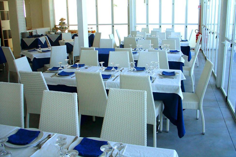 Hotel La Terrazza บาร์เลตตา ภายนอก รูปภาพ